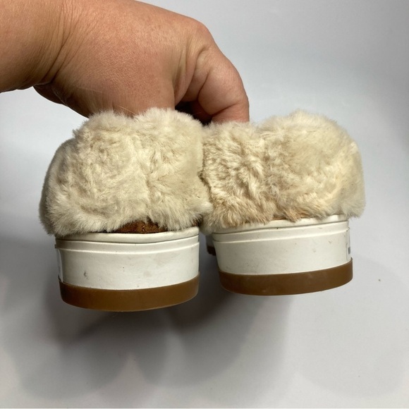 Blondo Suri waterproof sneakers size 7.5 - Picture 7 of 9